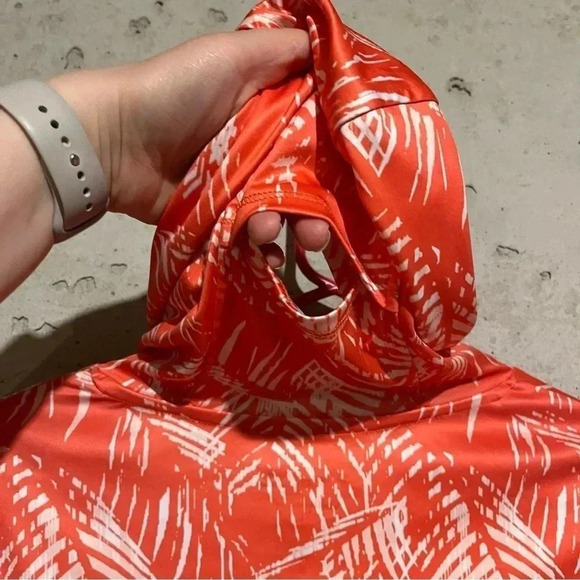 The American Outdoorsman For Women Rash Guard Orange Medium UPF 40 - Picture 7 of 9